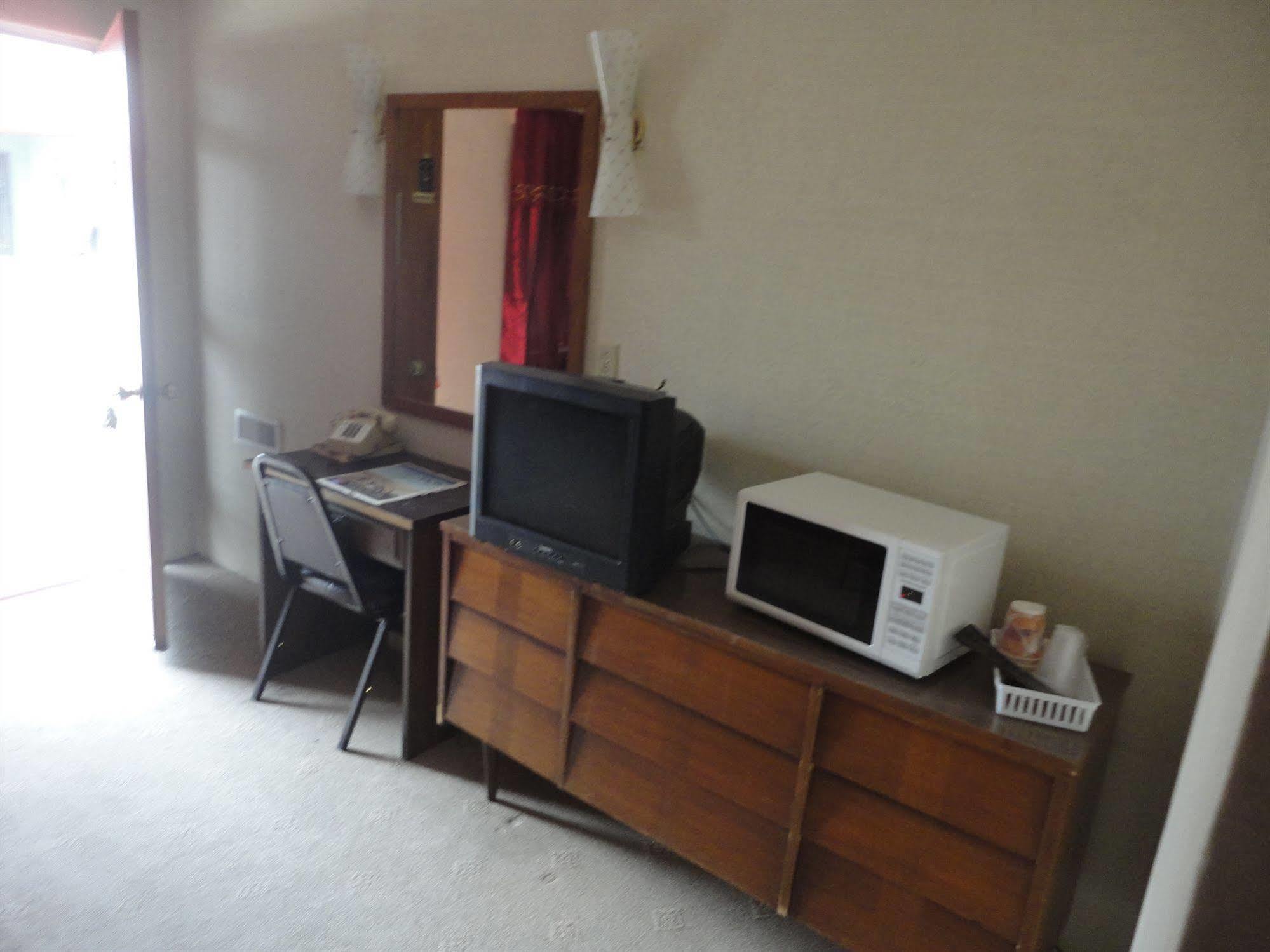 Empire Motel Saint Francis 外观 照片