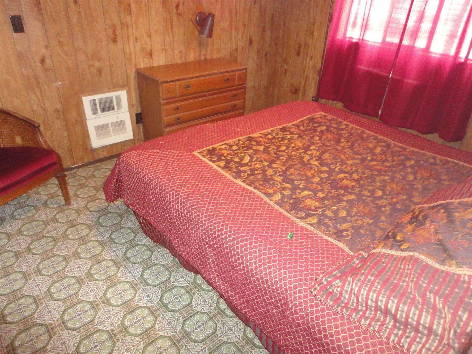 Empire Motel Saint Francis 外观 照片