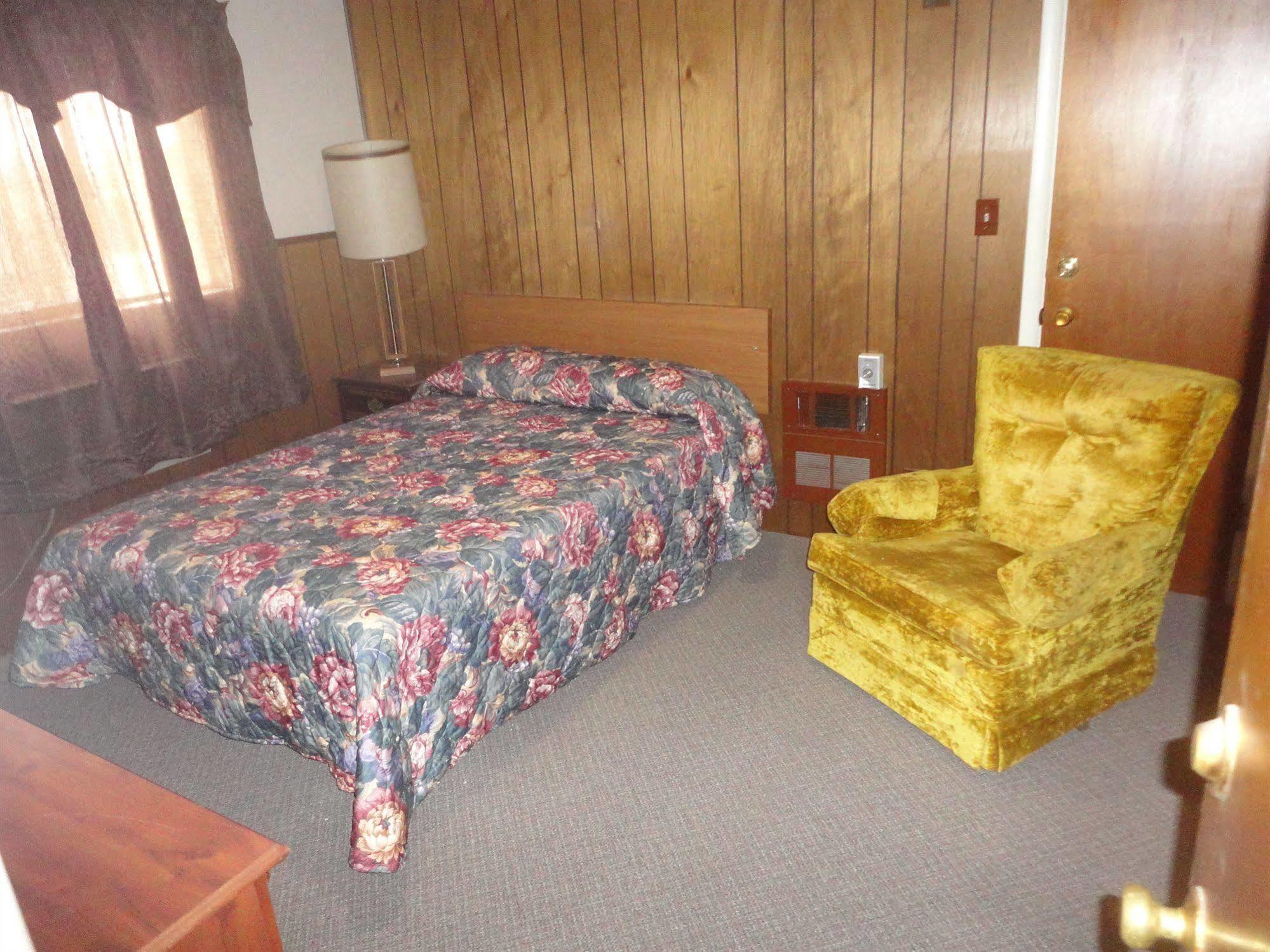 Empire Motel Saint Francis 外观 照片